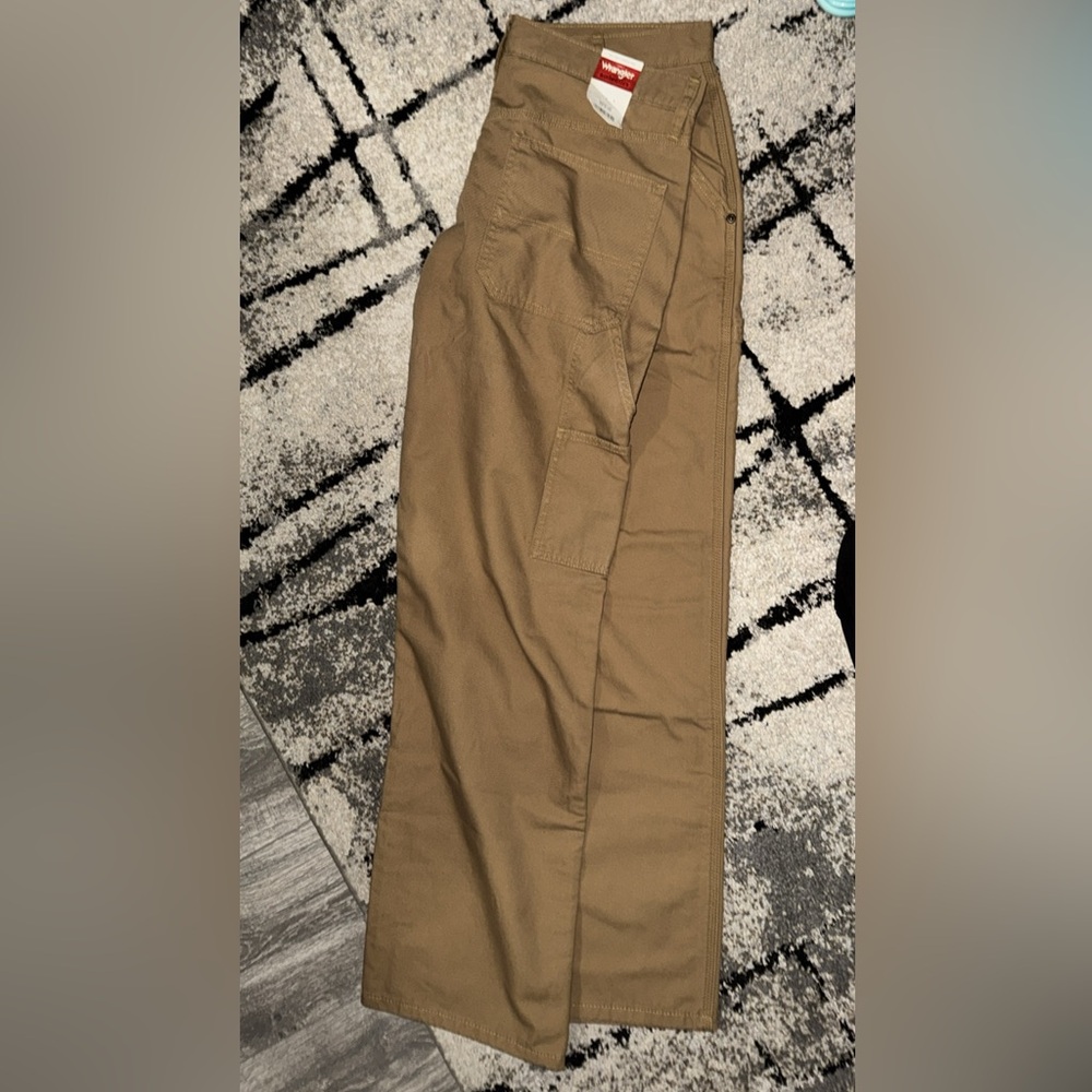 Wrangler Men's Cargo Pants in Tan